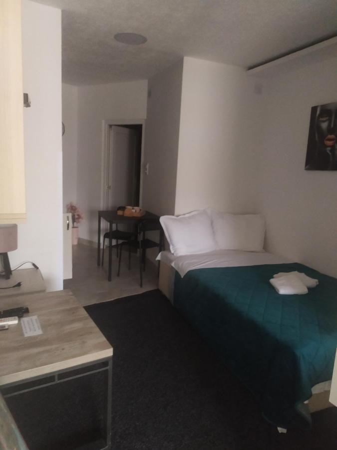 Stil Park Apartmani Vrnjacka Banja Bilik gambar